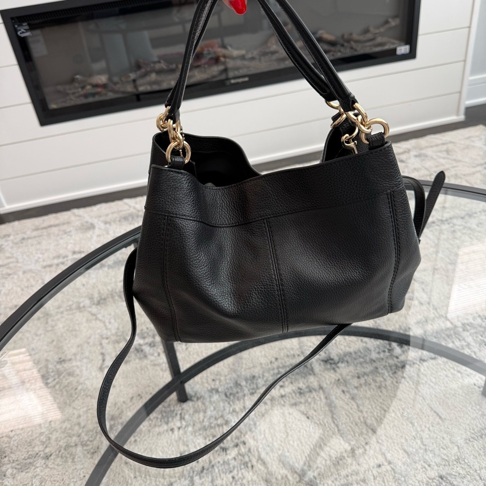 Coach Black Pebbled Leather Shoulder Bag with Gold Hardware - Picture 2 of 9